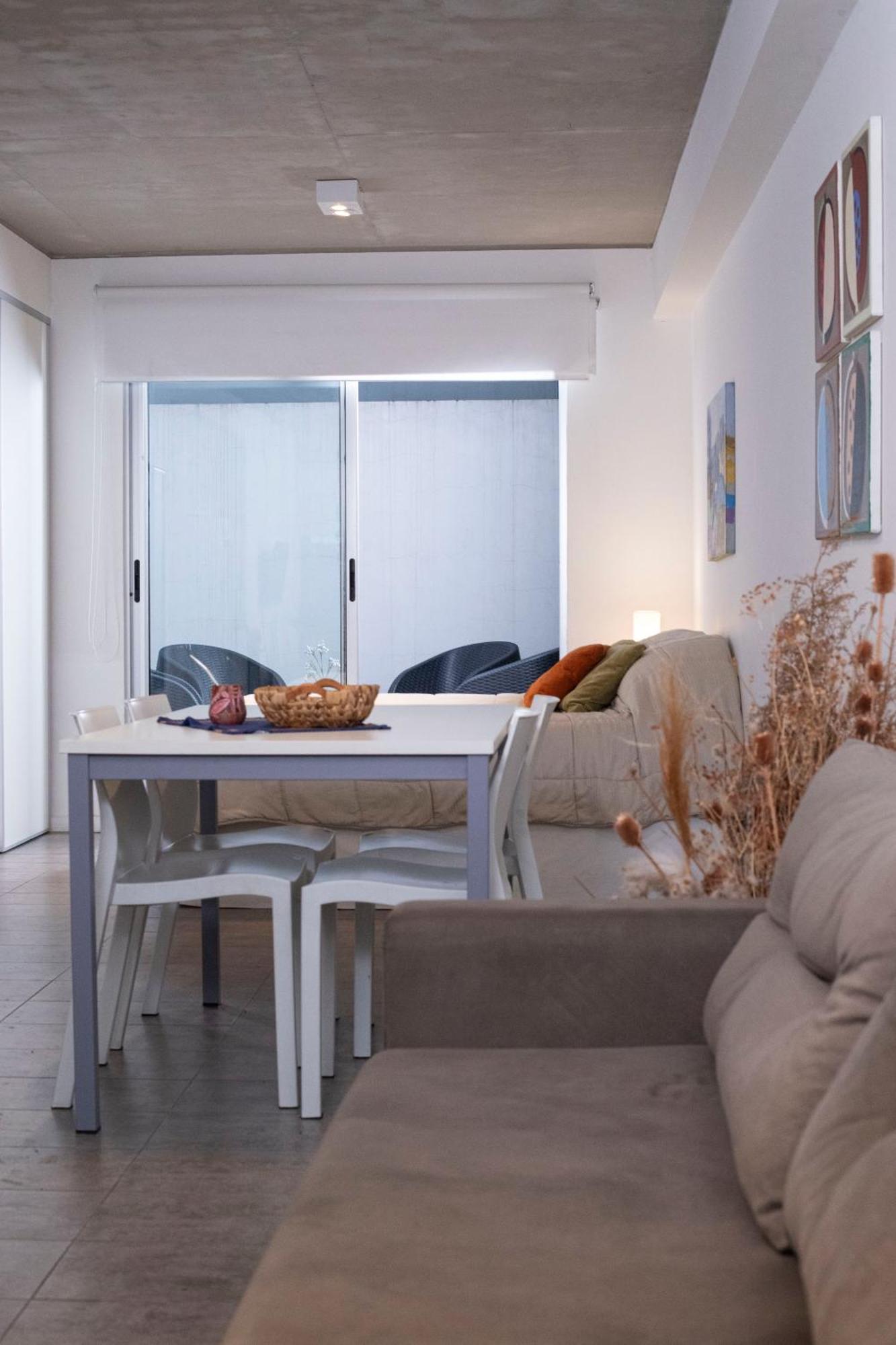 Hermoso Estudio Monoambiente En Crespo * Buenos Aires